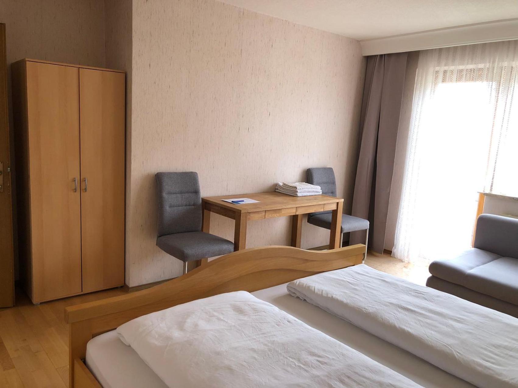 Ehenbichl Wei Wei'S Hostel מראה חיצוני תמונה